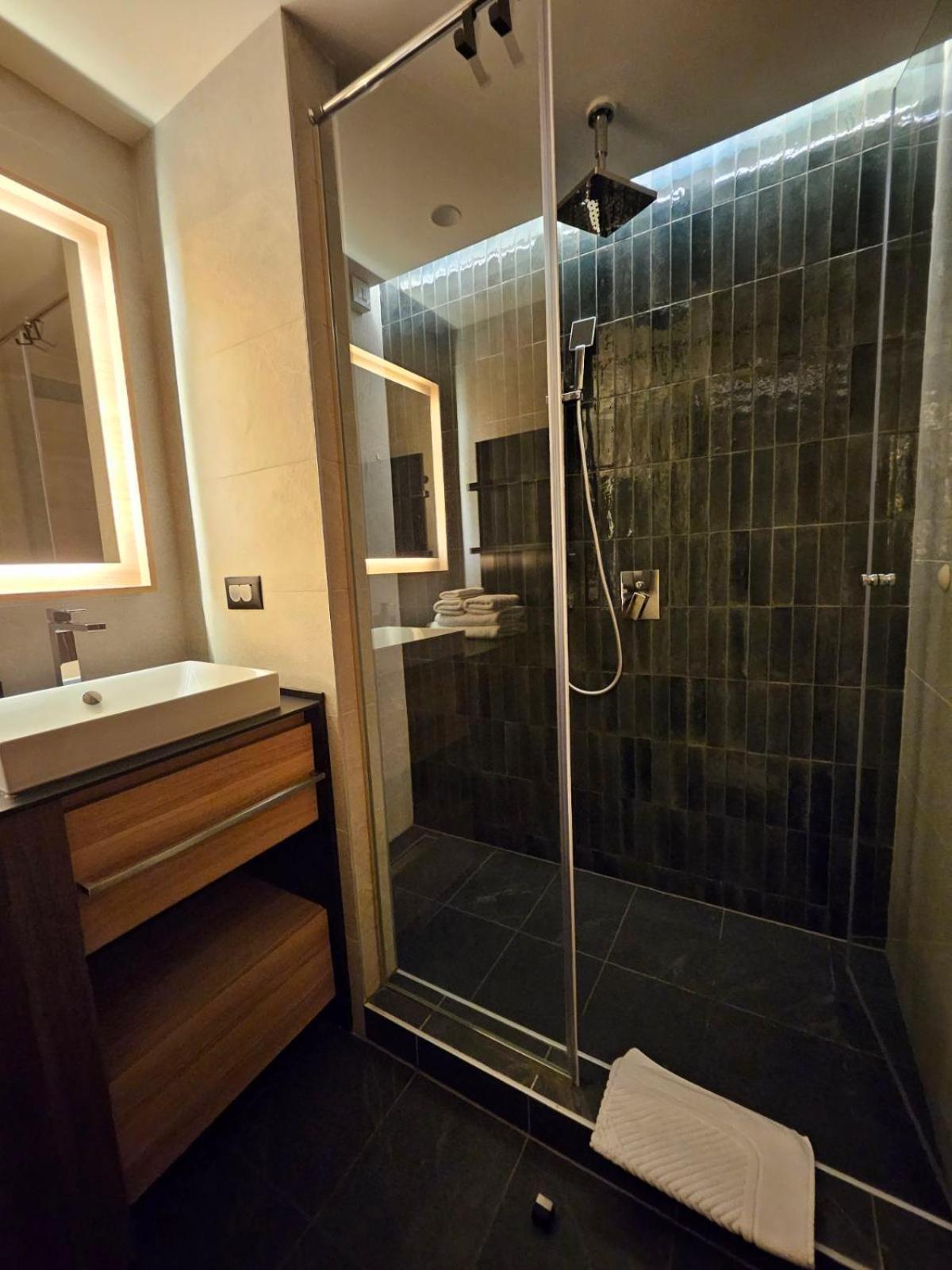 Woodside Apartments コパオニク エクステリア 写真